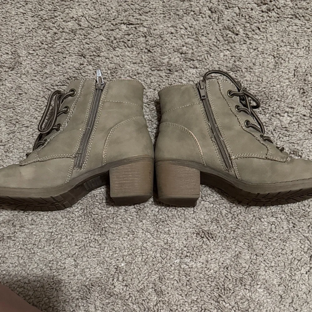 Girls' Tan Lace-Up Ankle Boots with Knit Collar